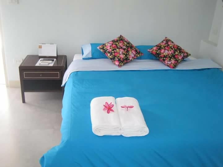 The House At Pranburi Hotel Exterior photo